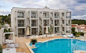 Captain Hotel